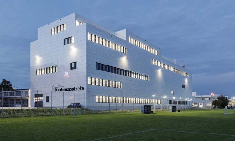 Kantonsapotheke Zürich as the 2019 Facility of the Year Awards (FOYA) Overall Winner