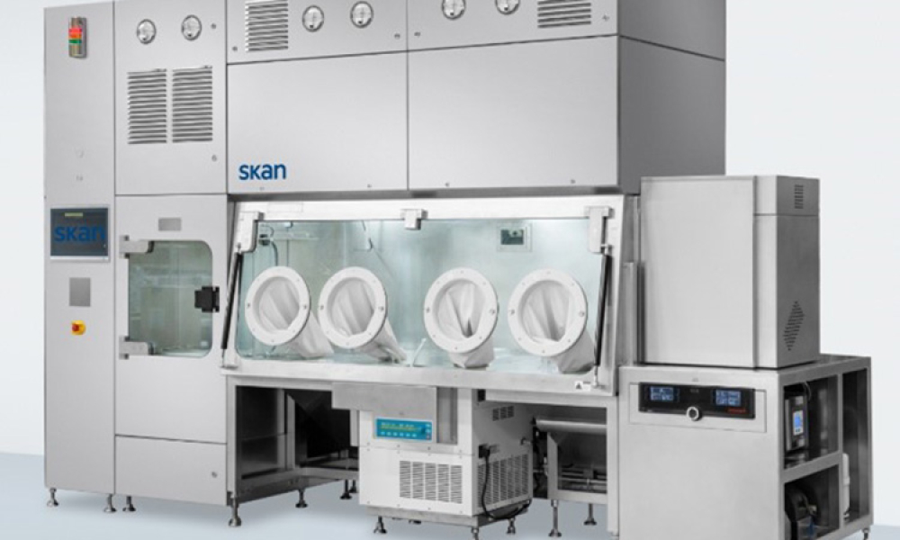 Source: SKAN – Isolator for Cell and Gene therapy with integrated fast decontamination airlock (less than 3min), Centrifuge, and Incubator