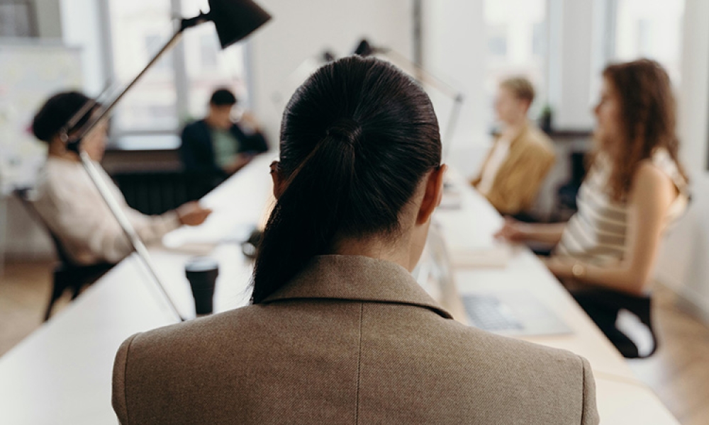 pexels-cottonbro-meeting